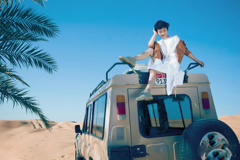 周迅沙漠大片曝光