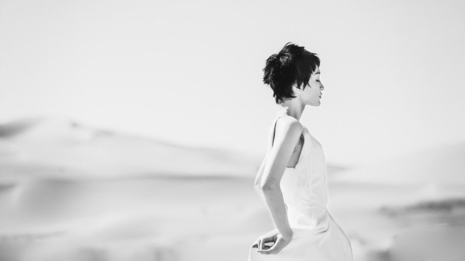 周迅沙漠大片曝光