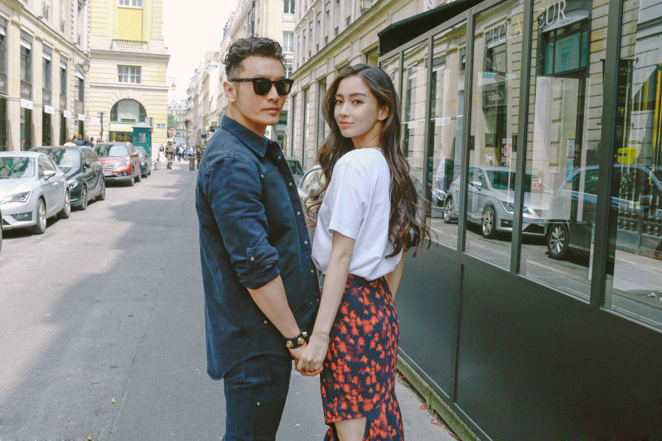 黄晓明baby巴黎秀恩爱 十指紧扣甜死人