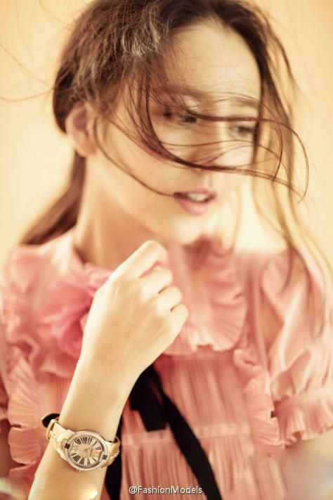 辣妈也有少女心！佟丽娅写真唯美