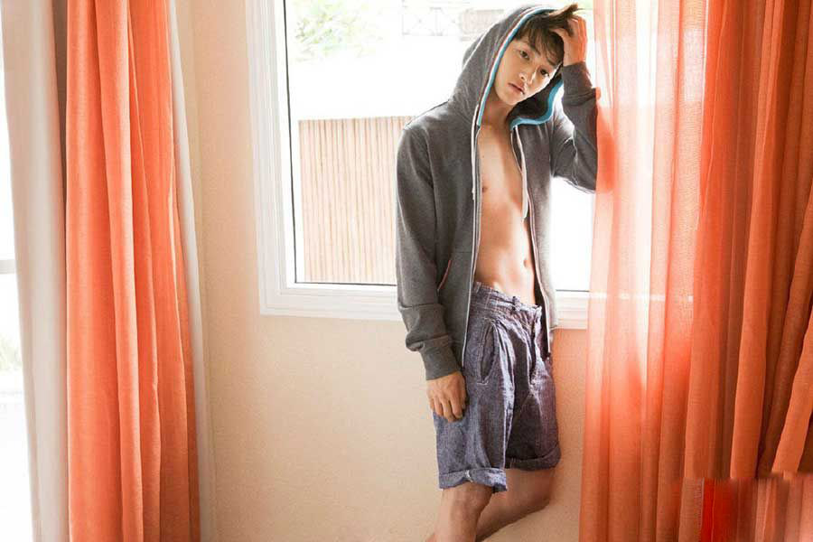 宋仲基写真大片 教你如何禁欲撩妹