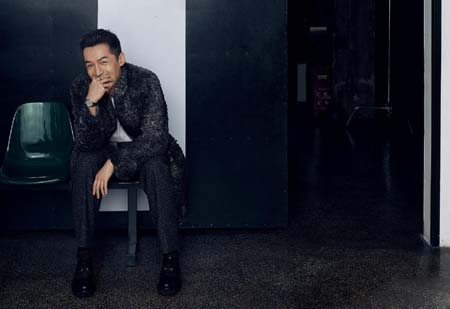 胡歌这次痞帅痞帅的 苏哥哥也会玩酷