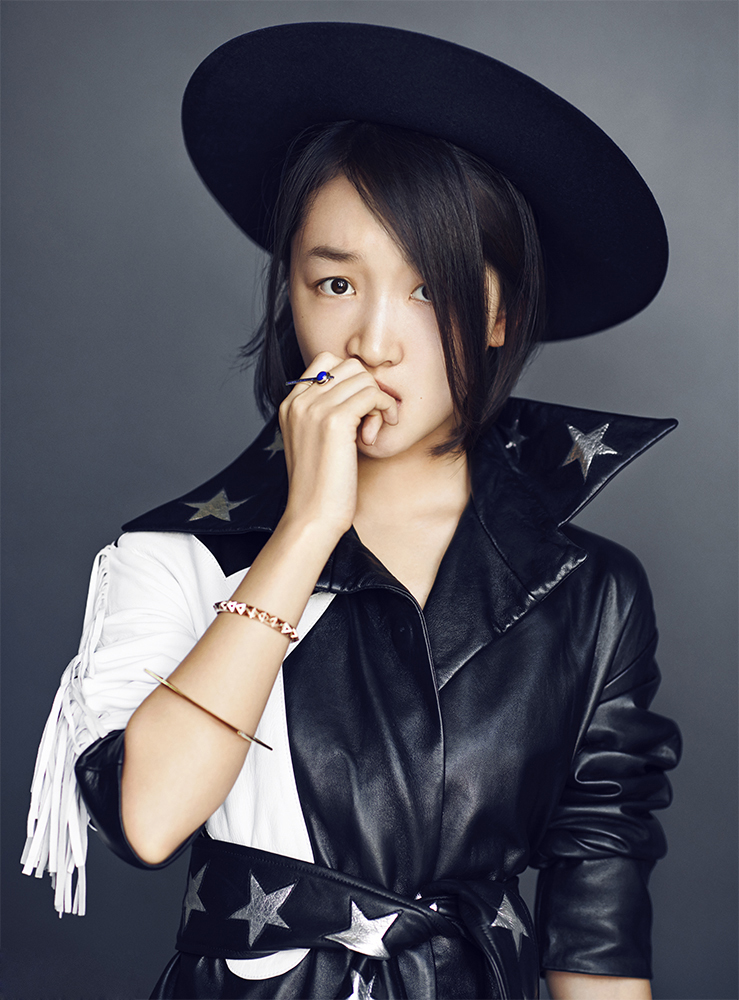 周冬雨最新时尚写真高清大图