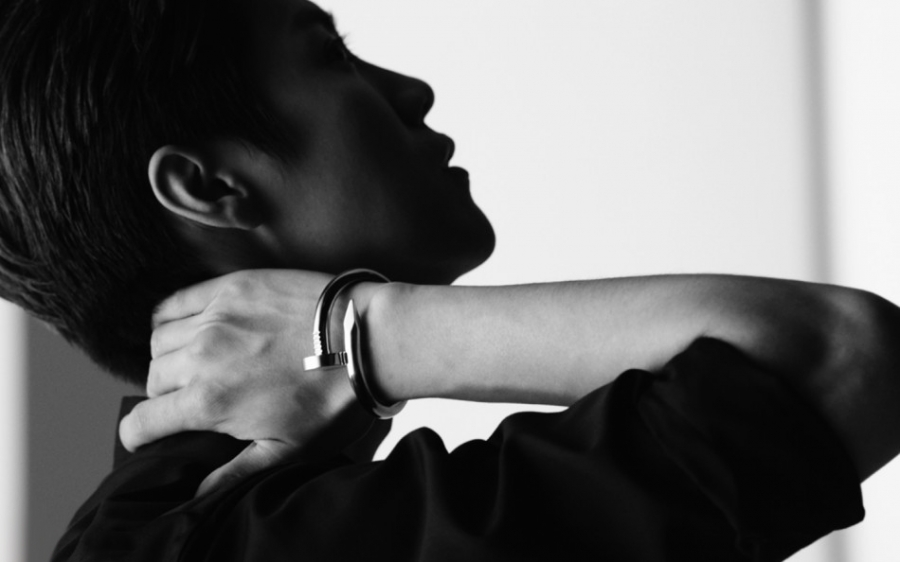 鹿晗冷酷写真 玩转黑白风帅气逼人