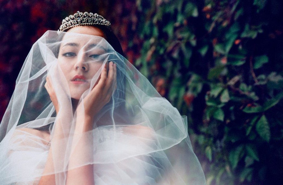 内地新星迪丽热巴唯美写真 百变性感魅力迷人