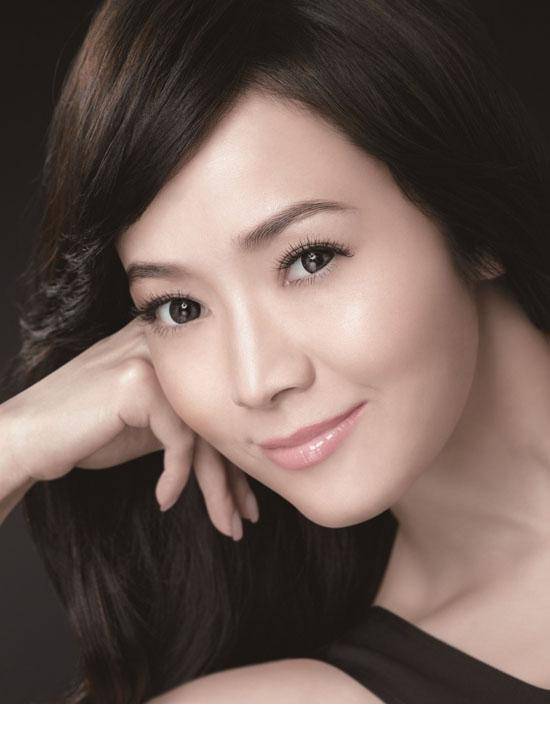 台湾明星侯佩岑代言内衣图片