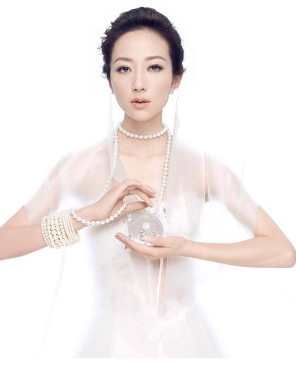 韩雪冷艳高贵新娘婚纱写真