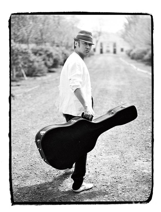 国民大叔吴秀波帅气写真