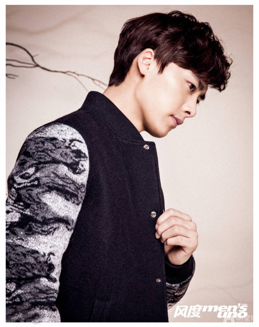 内地青年男星李易峰秋冬时尚写真