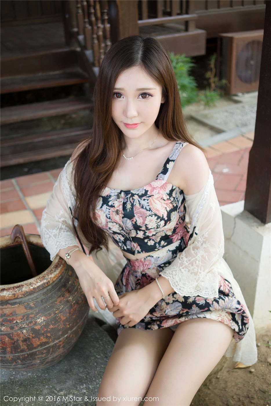 长发气质美女模特淼淼萌萌哒迷人写真