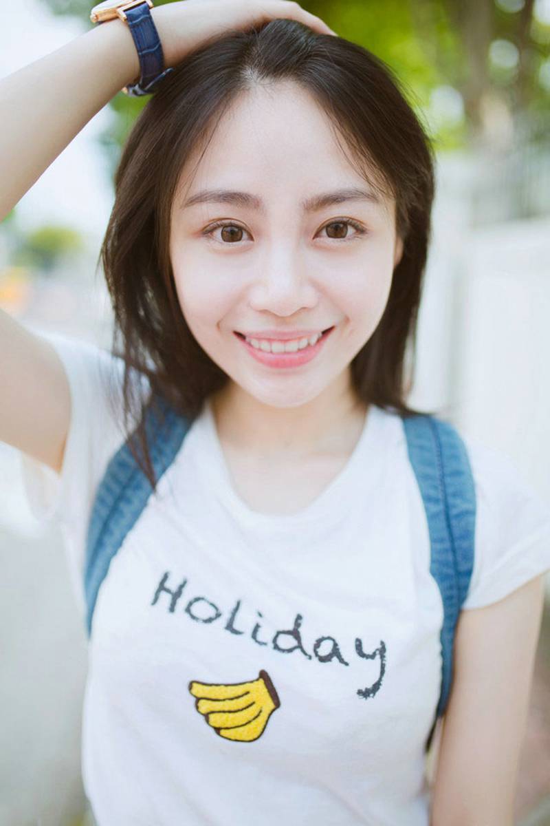 可爱萝莉女神时尚户外街拍