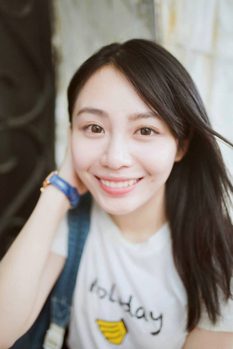 可爱萝莉女神时尚户外街拍