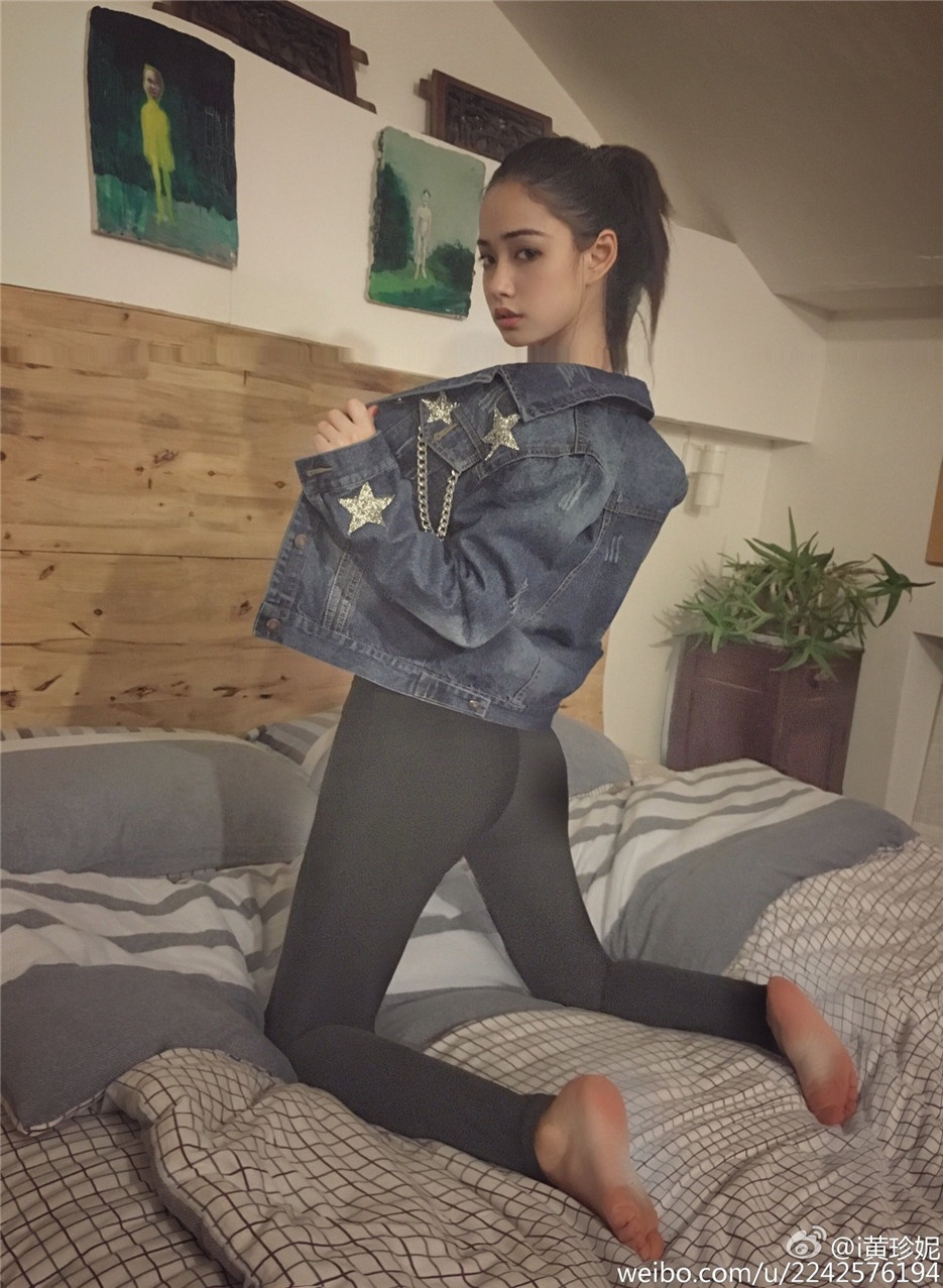 性感校花黄珍妮微博个性写真精选