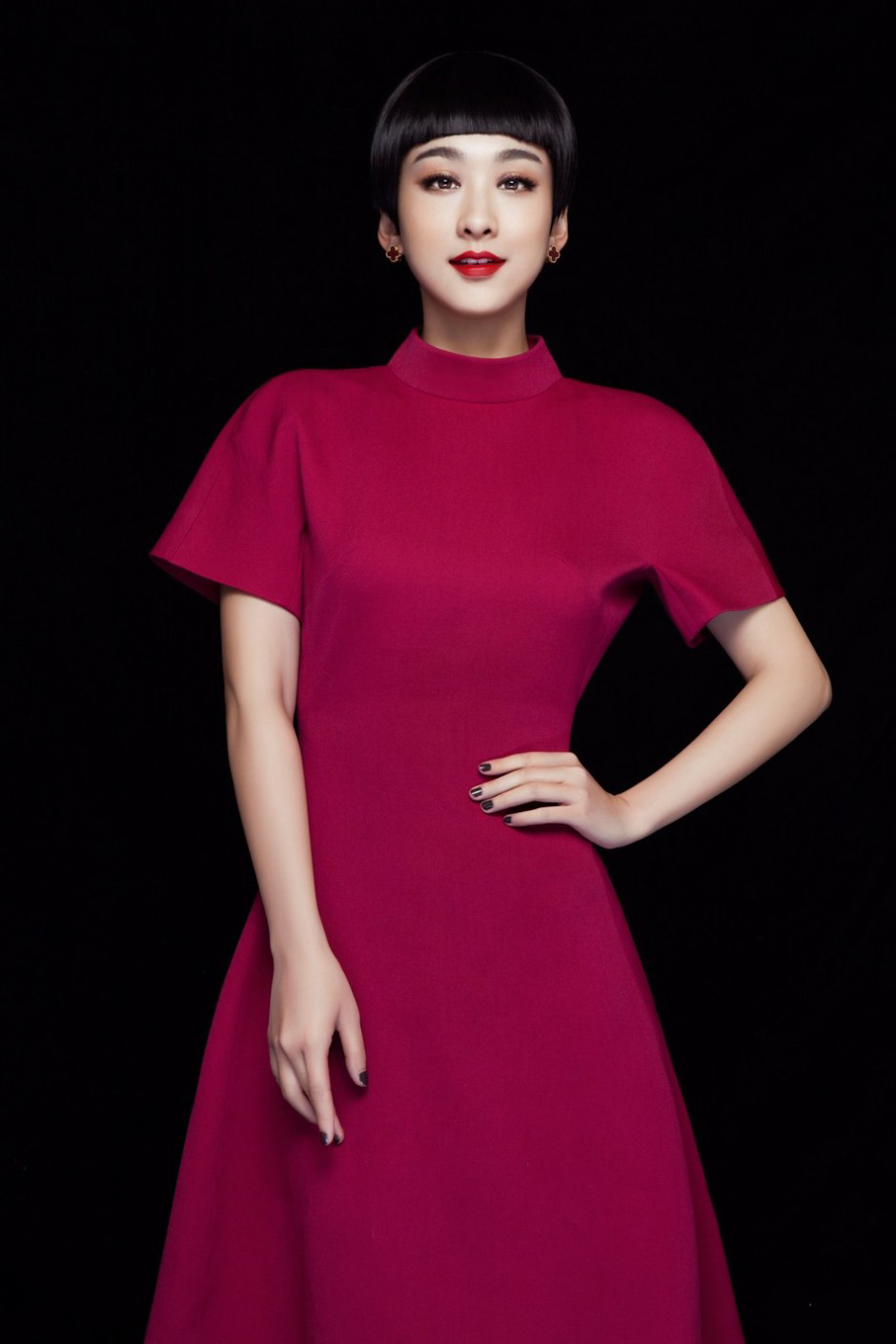 穆婷婷烈焰红唇超性感图片