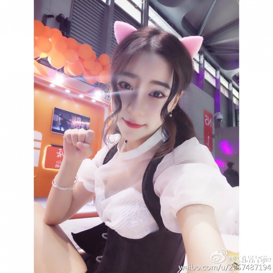 清纯女神夏诗洁微博私房美照