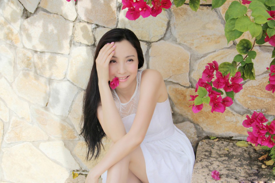 小陶虹夏日三亚唯美清新气质写真