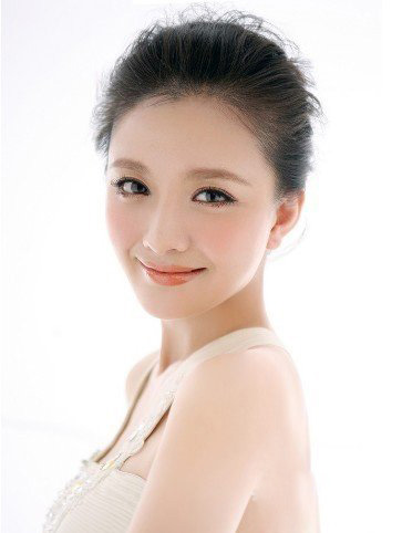 孙茜春季亮丽清新写真图片