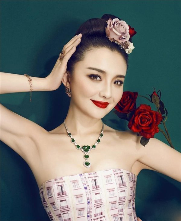 孙茜春季亮丽清新写真图片