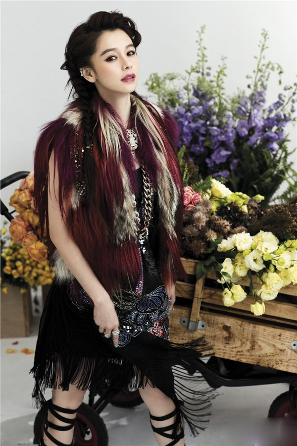 徐若瑄娇媚奢品花海系列写真照片