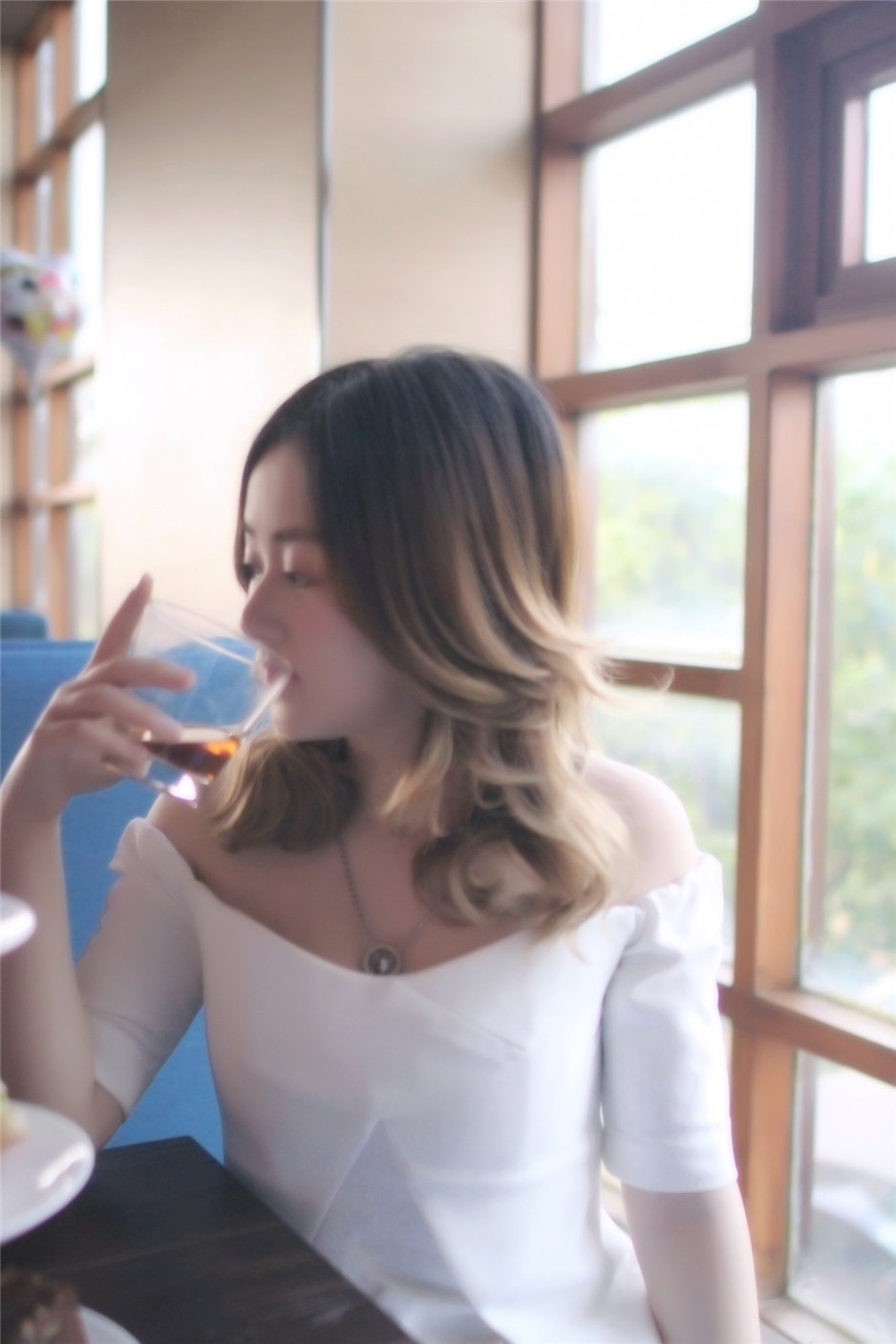 清纯美女高清图片