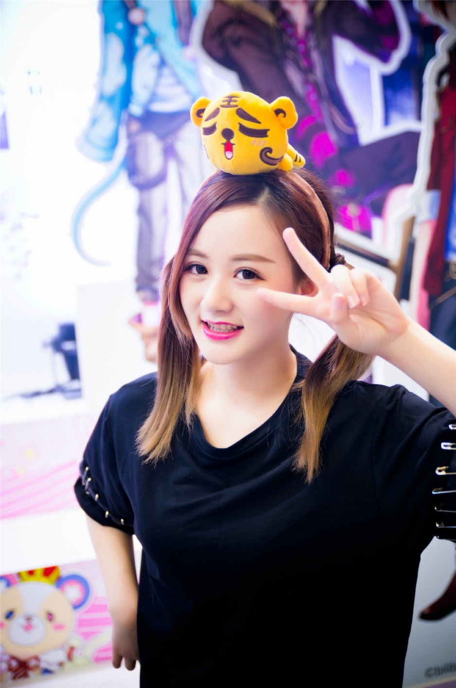 清纯美女高清图片