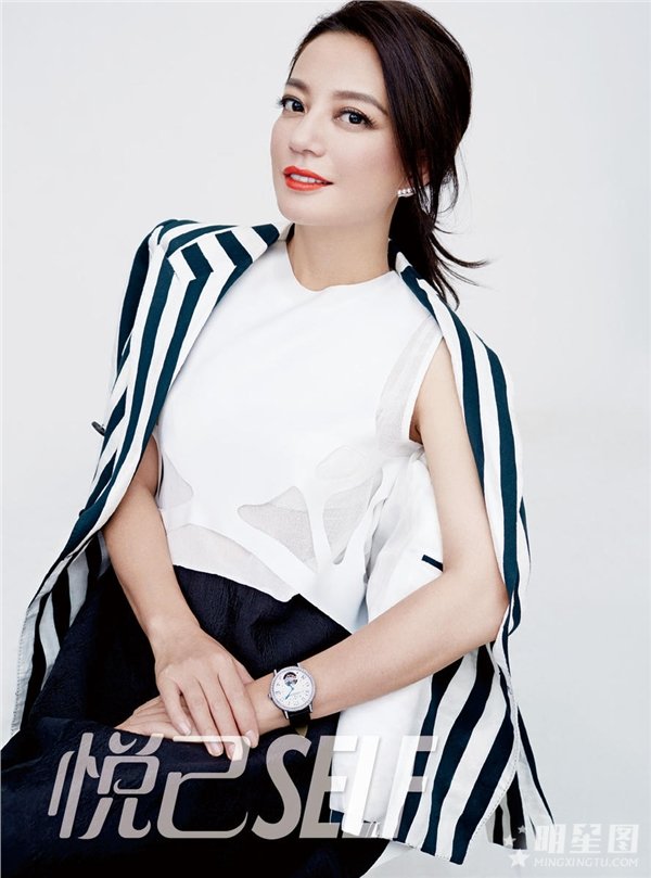 赵薇橘色杂志封面写真大片