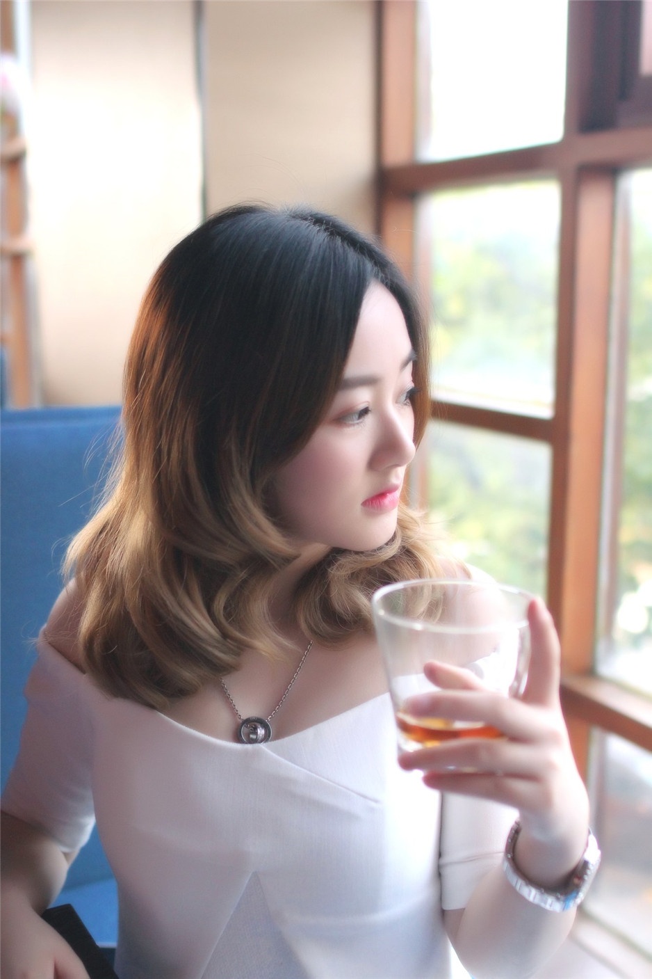 清纯美女高清图片