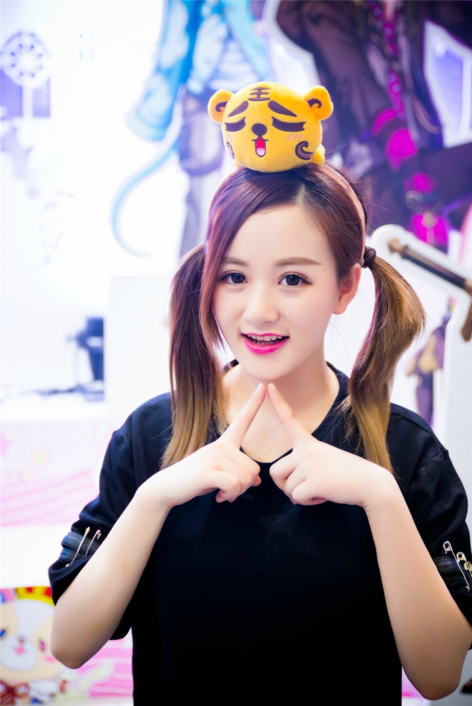 清纯美女高清图片