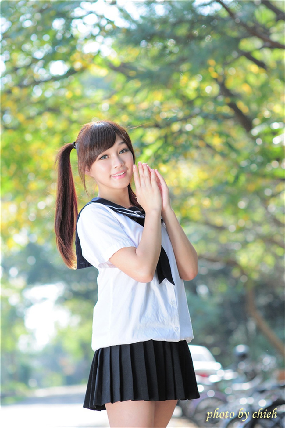 清纯甜美校花户外唯美迷人写真