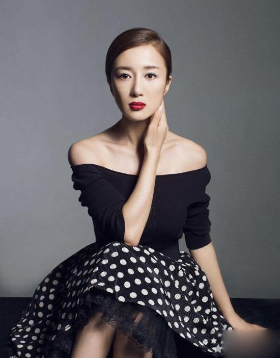 优雅性感的妲己李依晓时尚写真图片