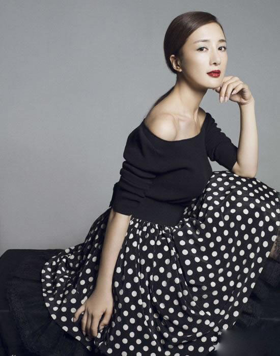 优雅性感的妲己李依晓时尚写真图片