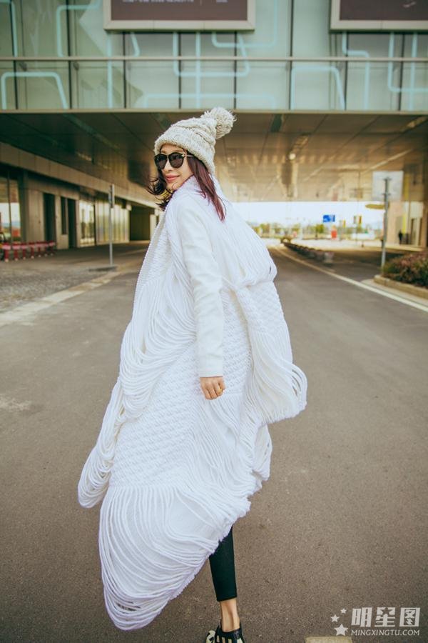 张俪时尚个性LOVE系列写真大片