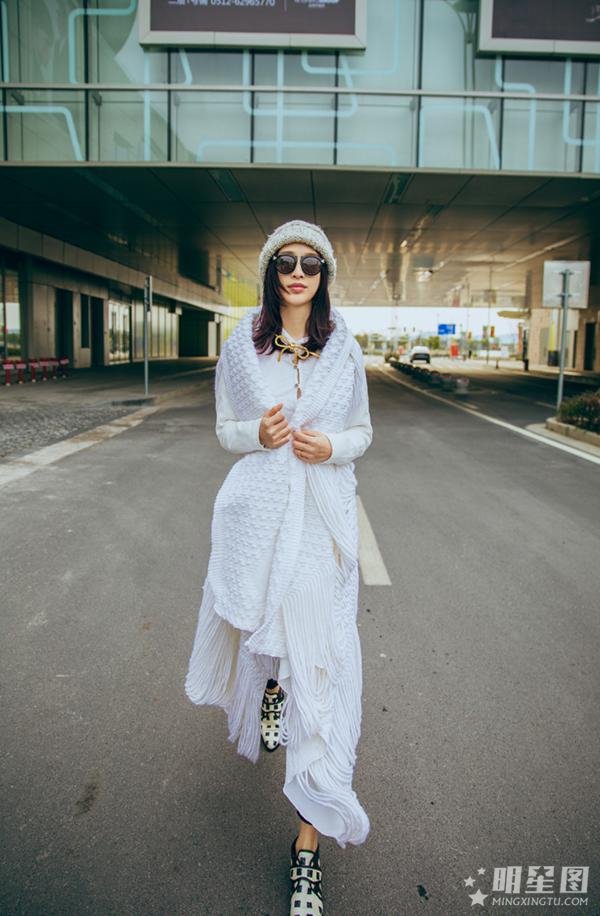 张俪时尚个性LOVE系列写真大片