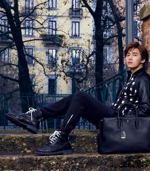 小鲜肉李易峰最新杂志封面写真集