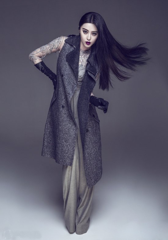 范冰冰深色系的娇媚杂志封面写真