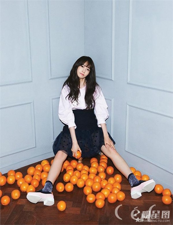 少女时代林允儿最新韩流潮搭时尚写真