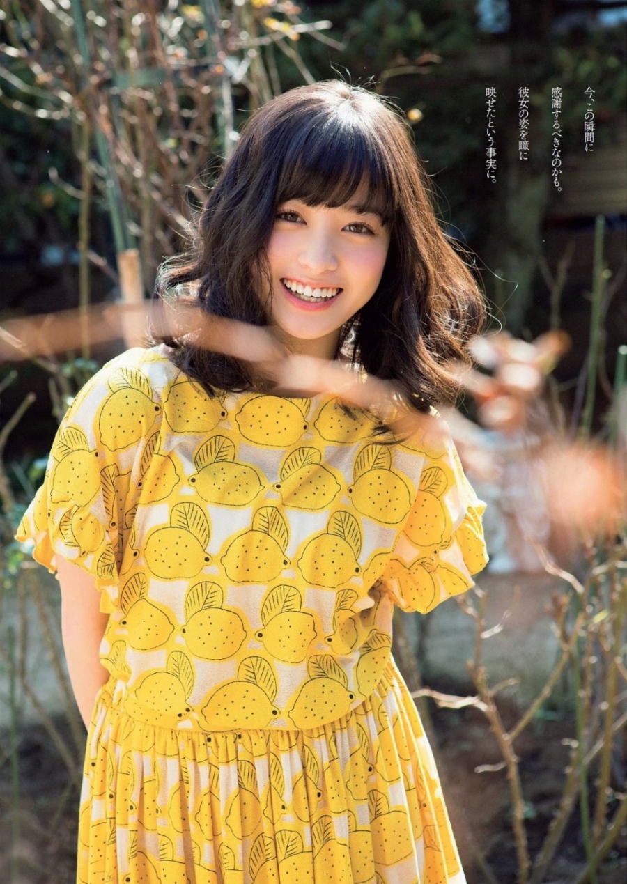 桥本环奈曝新写真 天使般笑容清纯可爱