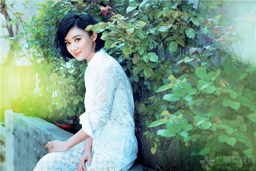 袁姗姗活力甜美写真 清新自然极致优雅