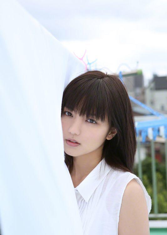 新晋写真拍大片 丰满白皙