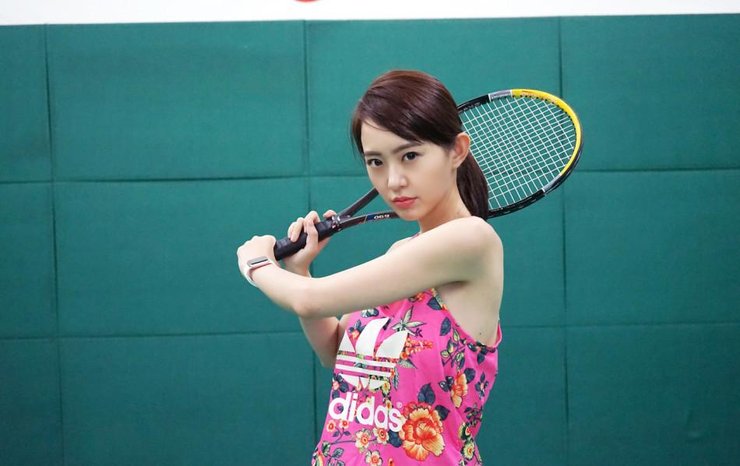 孙耀琦运动写真曝光 甜美清新致敬奥运