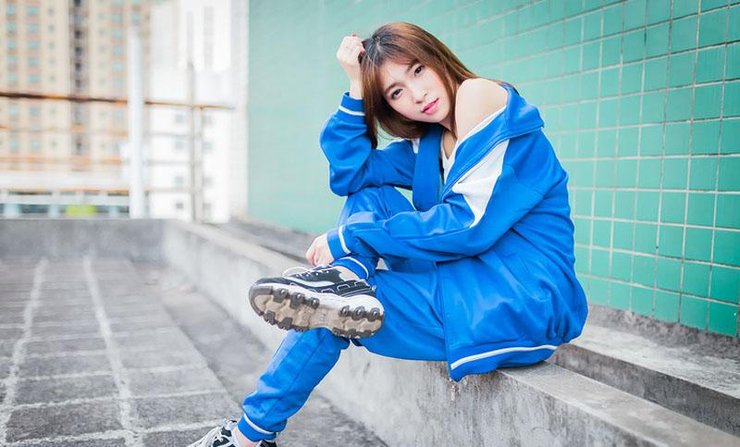 韩国学生美眉气质清纯校园写真