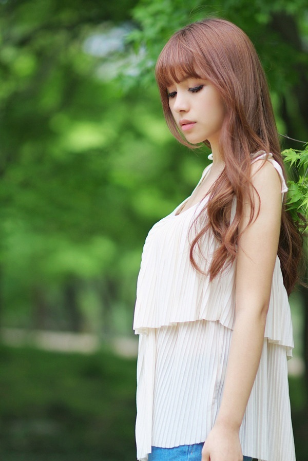 漂亮MM林间清新自然随拍图集