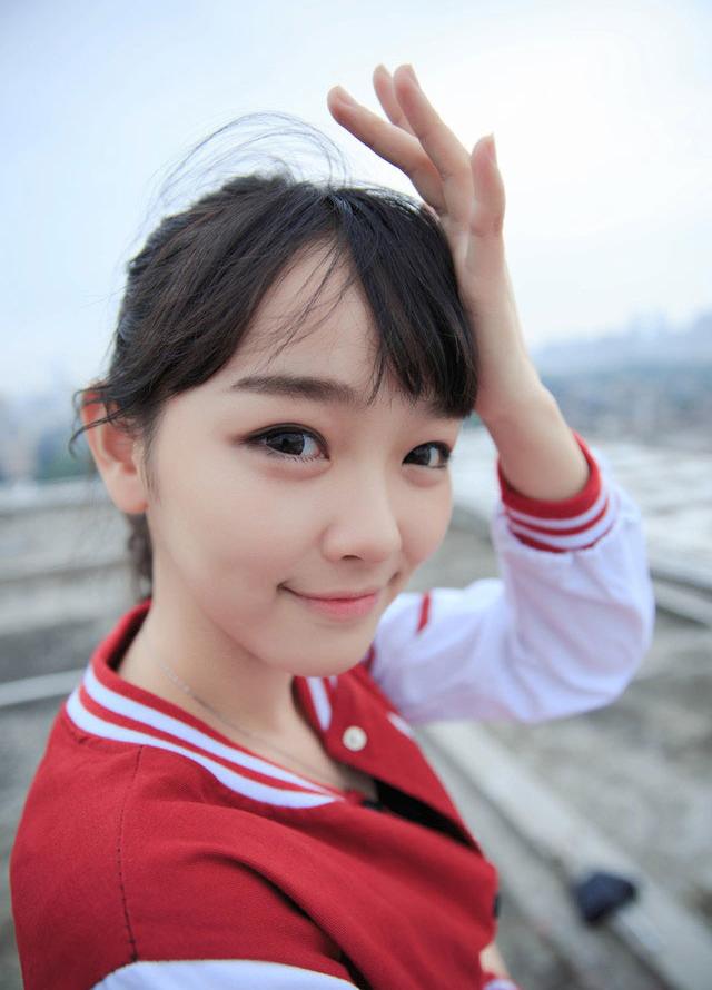 清纯校花美女的唯美 照片楚楚可人