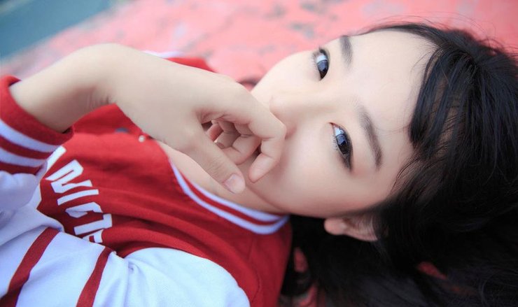 清纯校花美女的唯美 照片楚楚可人