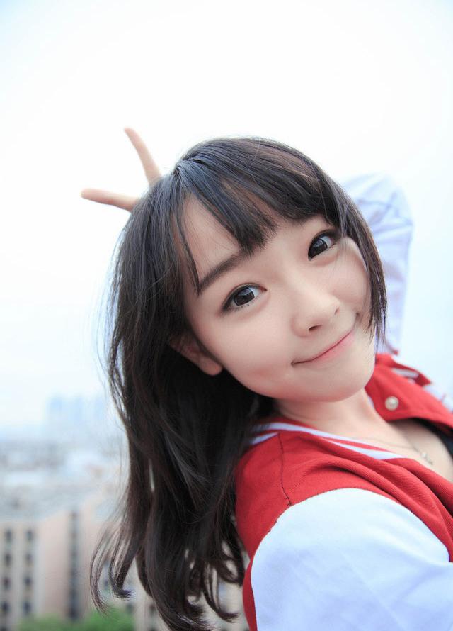 清纯校花美女的唯美 照片楚楚可人