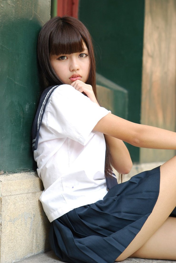 篮球服额校园美女的甜美可人自拍可爱