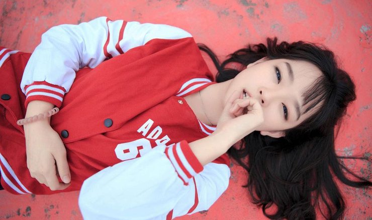 清纯校花美女的唯美 照片楚楚可人