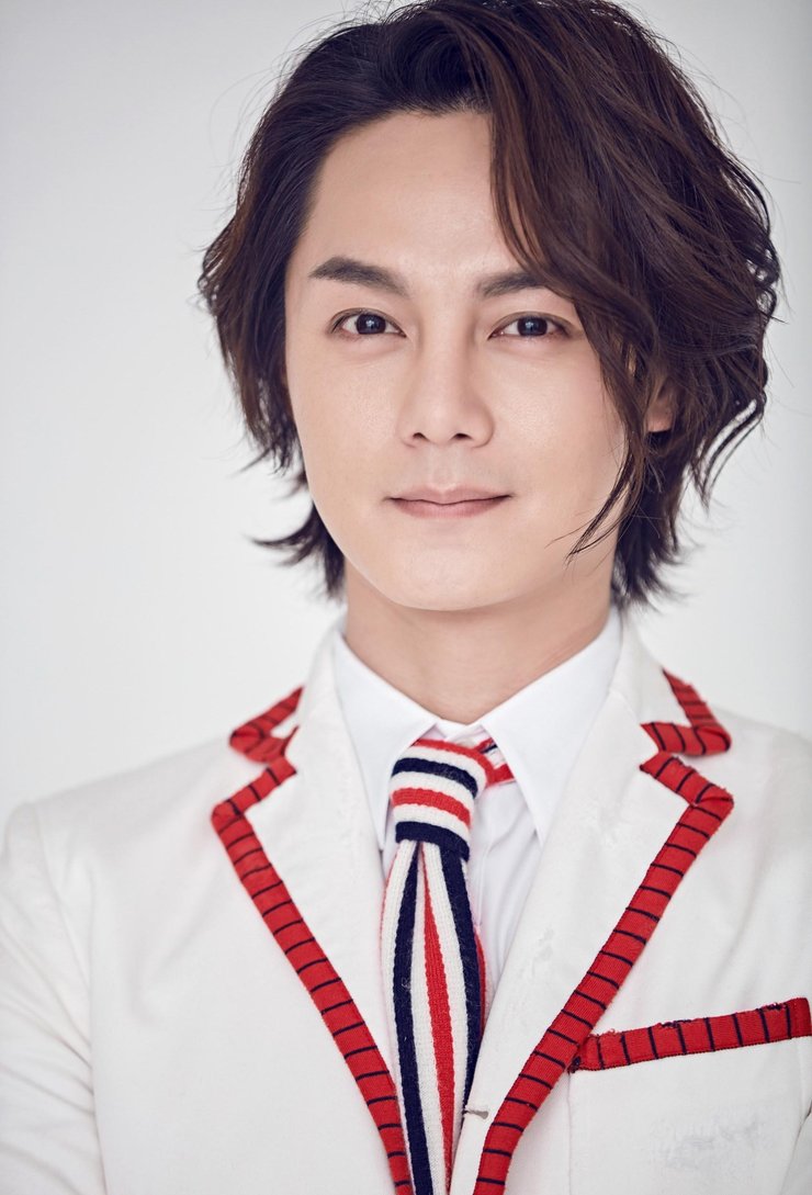 尹正帅气写真撩感来袭