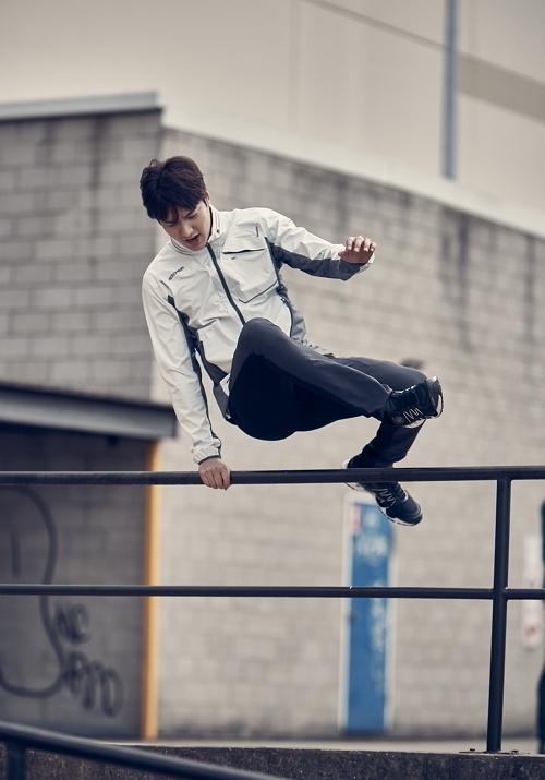 长腿欧巴李敏镐迎生日 回顾写真帅照