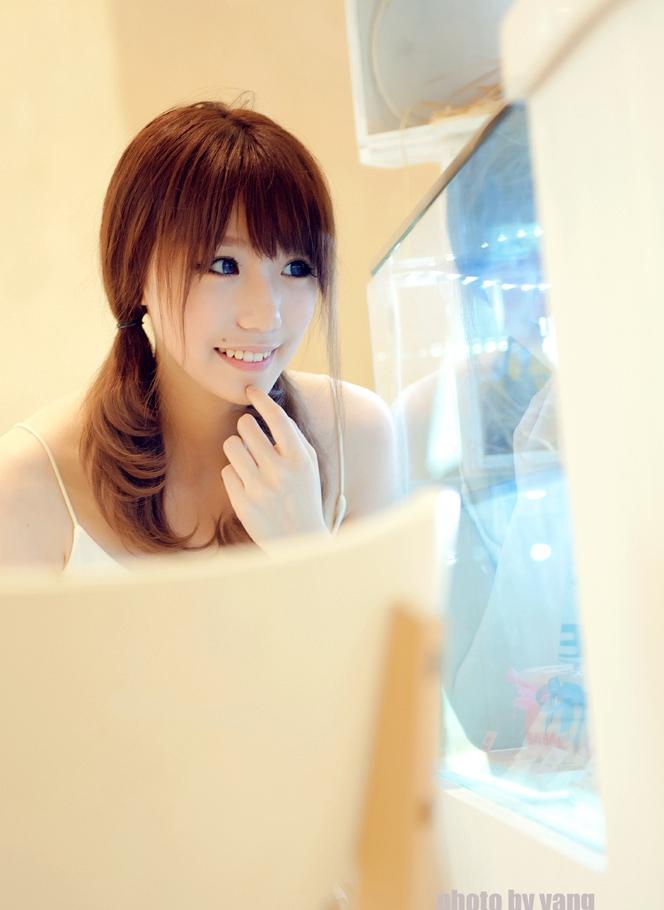 超纯可爱甜美小女生